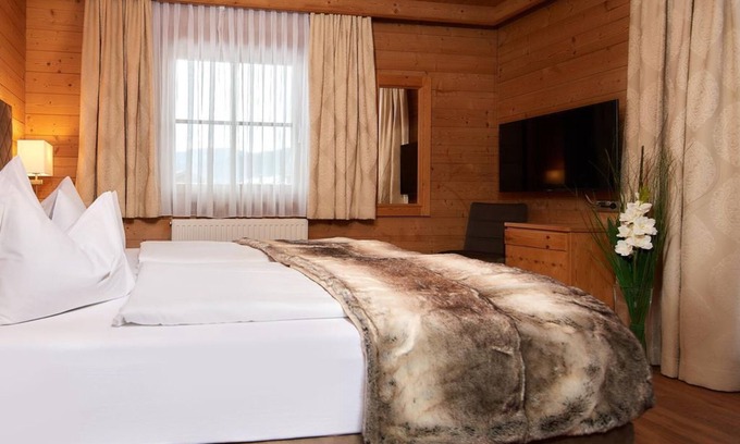 Am Feuersang Bed & Breakfast | App. Country house 2 (2 people/1 bedroom, 1 WSR) - Pension Klinglhub