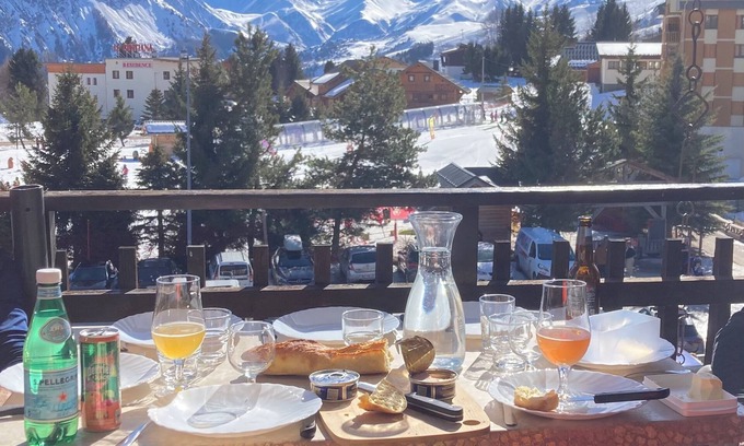 La Toussuire Apartment | Appartement Cocooning à 3min des Remontées Mécaniques. Idéal Pour 2 Familles