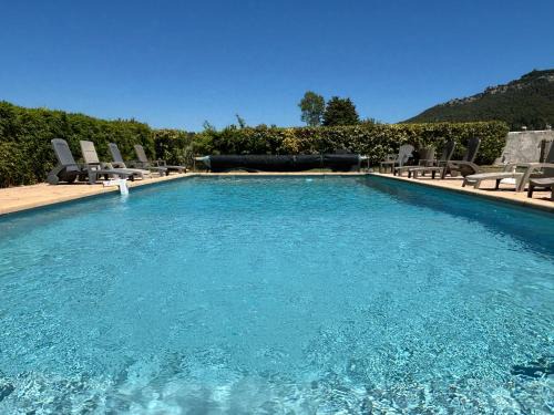 Roquefort-la-Bedoule Apartment | Appart. 4 pers a 6 Kms de Cassis avec acces piscine