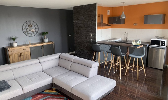 Bordeaux Sud Apartment | Appart Dernier Étage, Balcon, Parking Gratuit !