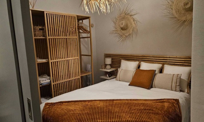 Saint-Georges-de-Didonne Apartment | Appartement Station Balnéaire à 500 m de la Plage à Pied et 1 km de Royan