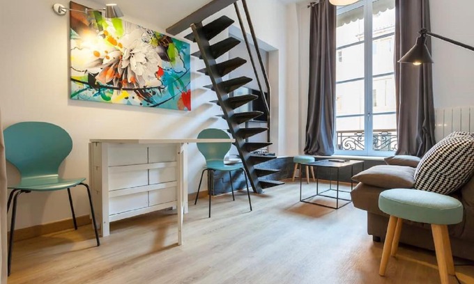1st Arrondissement Apartment | Appart Touriste