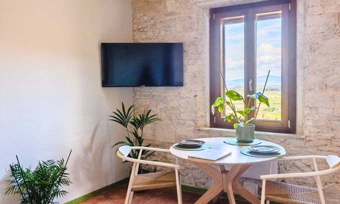 Sinalunga Apartment | Appartamenti Anguria Toscana - stunning view
