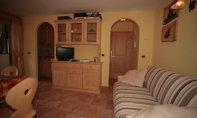 Campitello di Fassa Apartment | Appartamenti Cercenà Deluxe