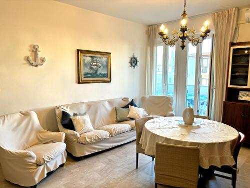 Riccione Apartment | Appartamento Aria di Mare su Viale Ceccarini