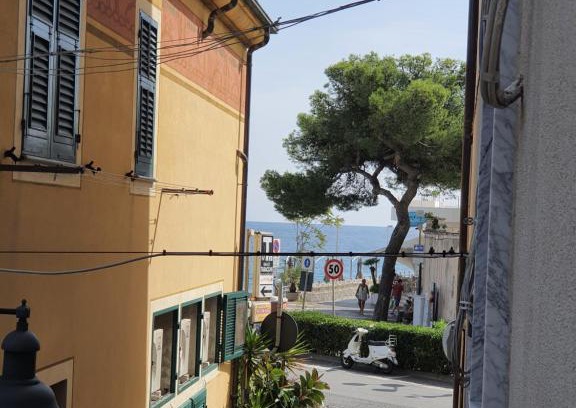 Spotorno Apartment | Appartamento in centro a 30m dal mare