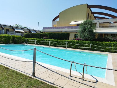 Sirolo Apartment | Appartamento L'Azalea - a due passi da Numana con grande terrazzo e piscina condominiale stagionale