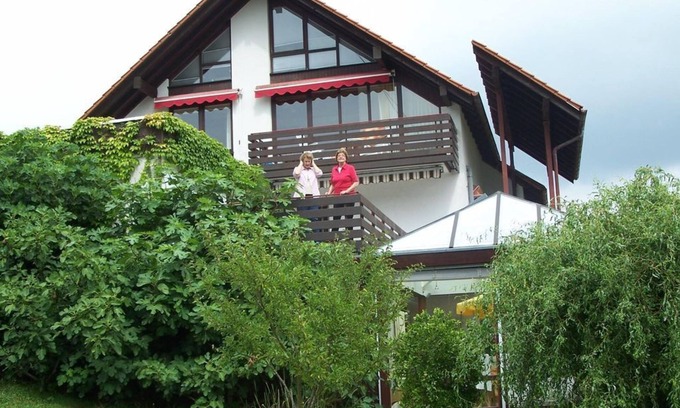 Pleisweiler Bed & Breakfast | Appartement/fewo, Dusche, WC, Ruhig - Gästehaus Renate und Albrecht Heil
