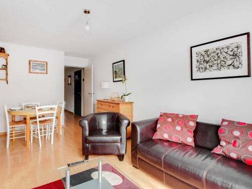 Cauterets Apartment | Appartement 2 Chambres + Coin Nuit, Face Télécabine, Centre de Cauterets - FR-1-401-129