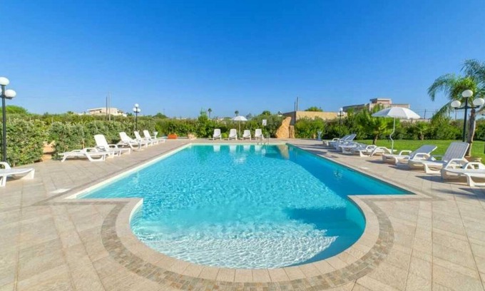 Marsala Apartment | Appartement 3 étoiles - Piscine - eeeg0i