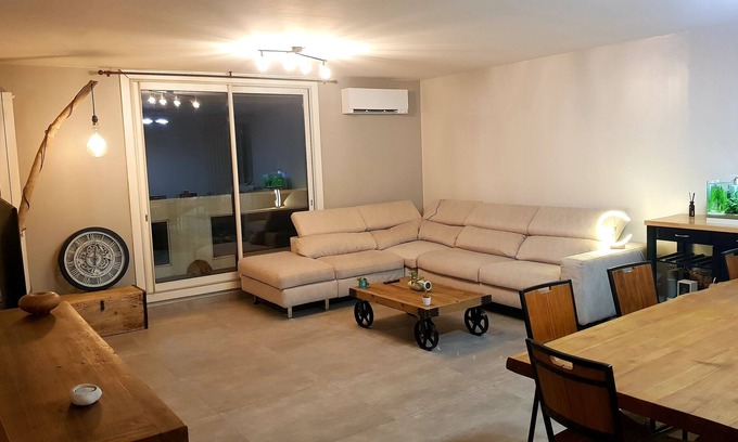 Marignane Apartment | Appartement 80m2 Refait à Neuf Avec Jacuzzi sur Marignane