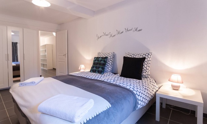 Apt Apartment | Appartement au Coeur D'apt