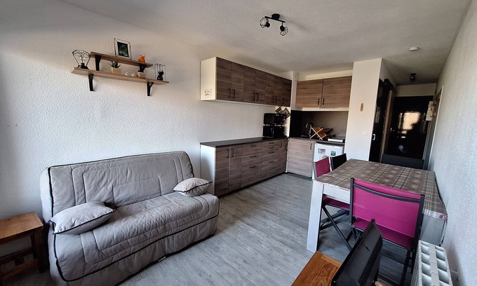 Saint-Aventin Apartment | Appartement au Pied des Pistes- Superbagnères