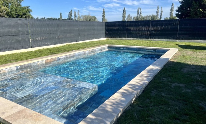 Barbentane Apartment | Appartement au RDC d’une maison en campagne