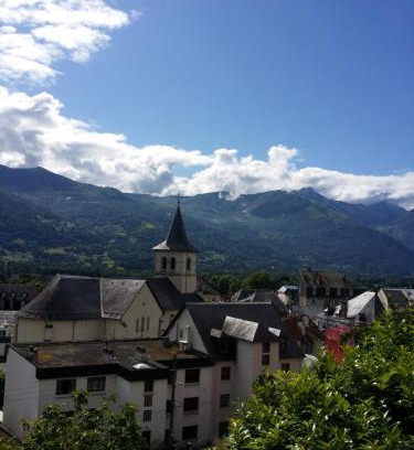 Argeles Gazost Apartment | Appartement avec vue imprenable sur la montagne