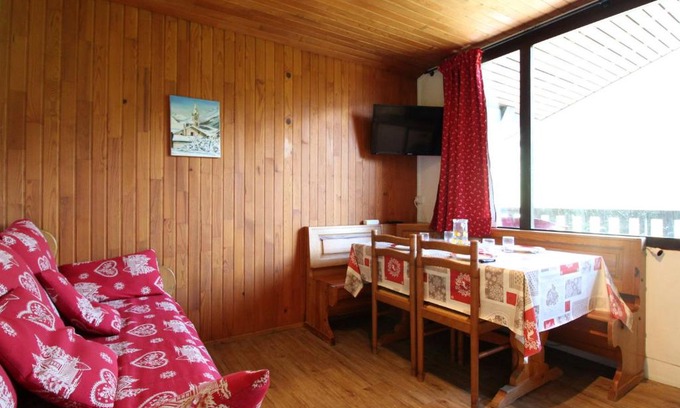 Lanslevillard Apartment | Appartement cosy 4 pers. avec balcon, WiFi et draps fournis - FR-1-508-173