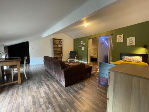 Pont-d'Ain House | Appartement Cosy sous les toits