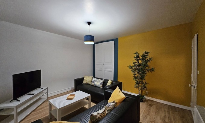 Angers Apartment | Appartement Cosy T3 Dans L'hyper Centre! Commodités à Proximités! Netflix