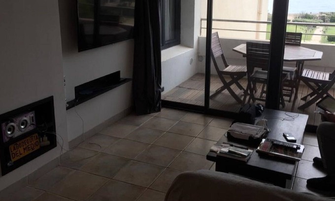 Saint-Hippolyte Apartment | Appartement de 54 m2 , Acces Direct Plage, Climatise