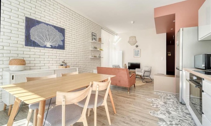 Nouvelle Ville Apartment | Appartement lumineux, décoration soignée