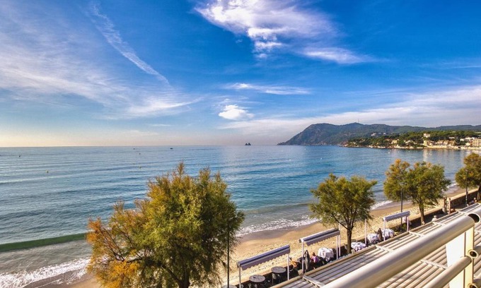 Les Sablettes Apartment | Appartement Luxueux "Le Panorama" - by Résidence La Fontaine