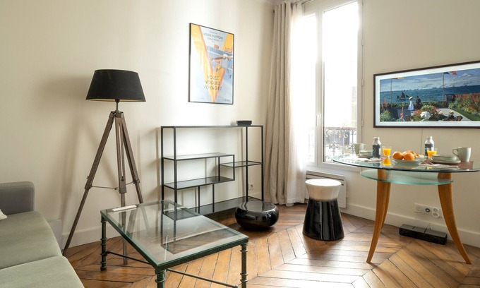 Quartier de Rochechouart Apartment | Appartement Maubeuge - Welkeys