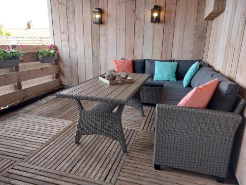 Zoutelande Apartment | Appartement met inpandig balkon, 150 meter verwijderd van strand en centrum