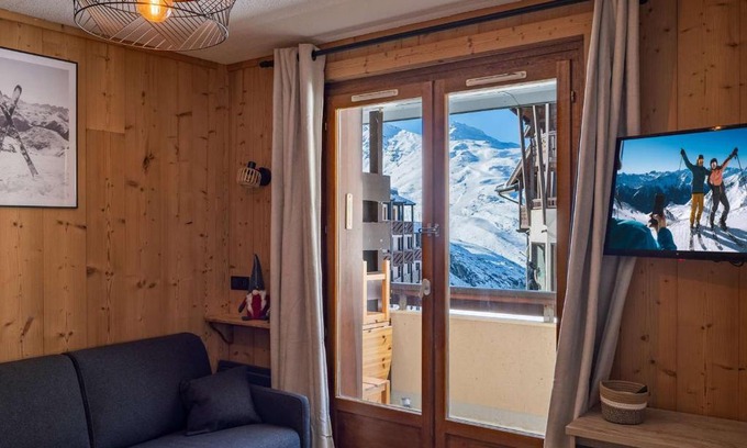 Val-Thorens Apartment | Appartement Moderne à Val Thorens - 4 pers, 1 Chambre + Cabine, Balcon Sud, Ski aux Pieds - FR-1-637-74