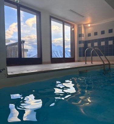 Orcieres-Merlette Apartment | Appartement Orcières-Merlette Pied des Pistes Piscine By Kelly