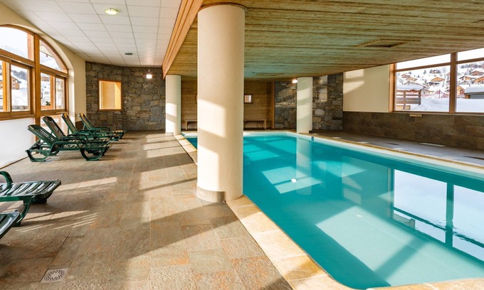 La Toussuire Condo | Appartement pour 6 près des pistes! Piscine, Sauna