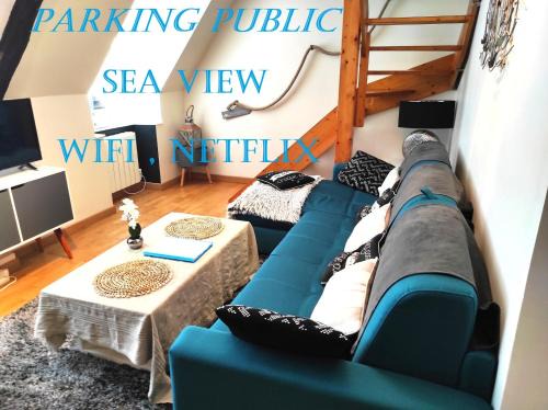 Saint-Servan Apartment | Appartement Saint Malo vue sur mer et sur intra muros, Ferry, plage et commerces à 50 m