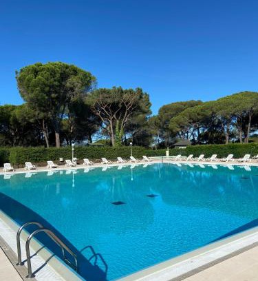 Valescure Apartment | Appartement vue Piscine - clim