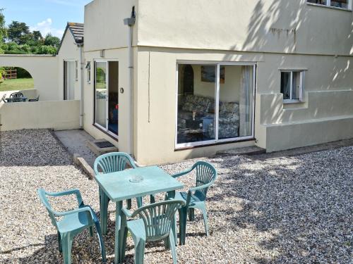 Torquay House | Appletree Apartment