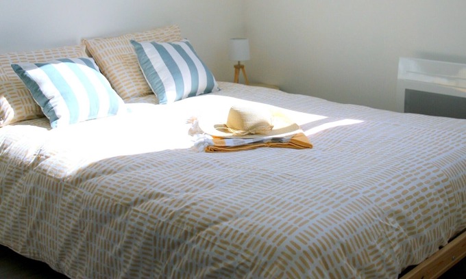 Calais City Center Apartment | Appt du Phare, 1 bedroom, near Calais port and bea