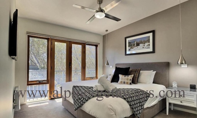 Dinner Plain Apartment | Apres