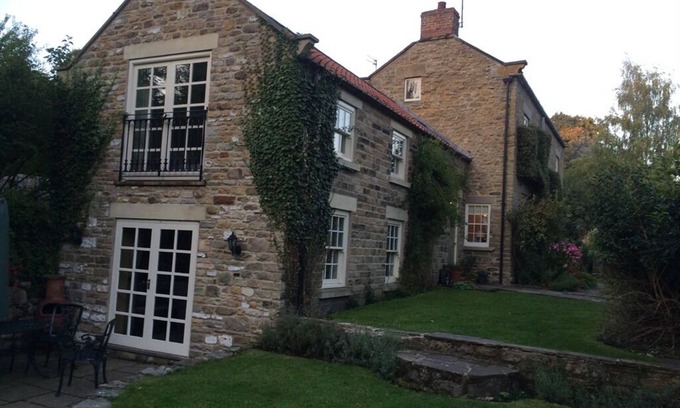 Lastingham Bed & Breakfast | April Cottage