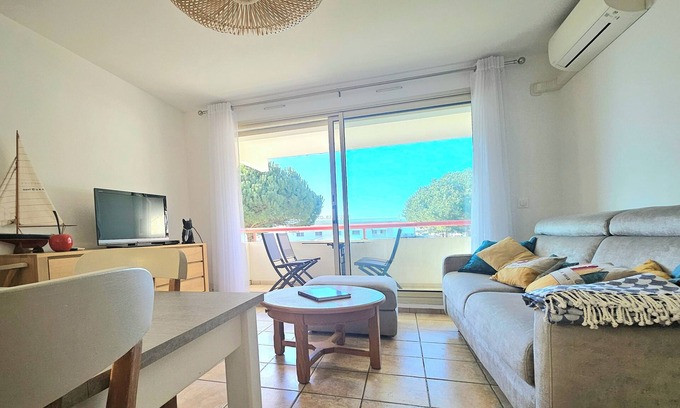 Pontaillac Apartment | Apt 4 pers, facing Pontaillac beach