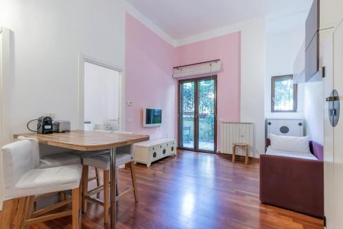 Lambrate Apartment | APT con Giardino privato vicino stazione Lambrate - relax e lavoro