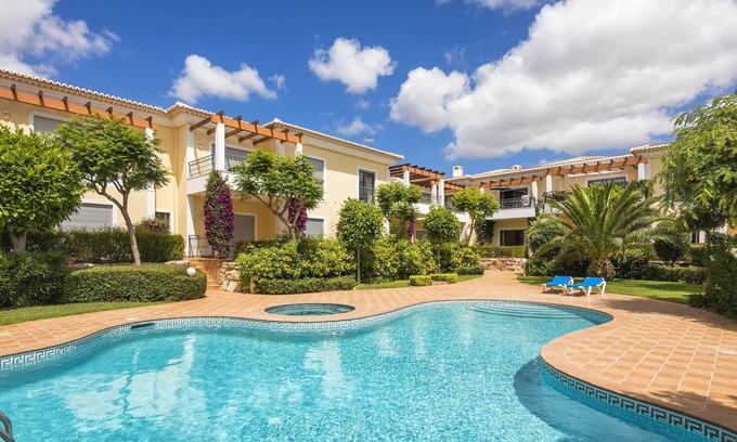 Porto de Mos Apartment | Apt. Del Rey, with pool, private garden & near the beach