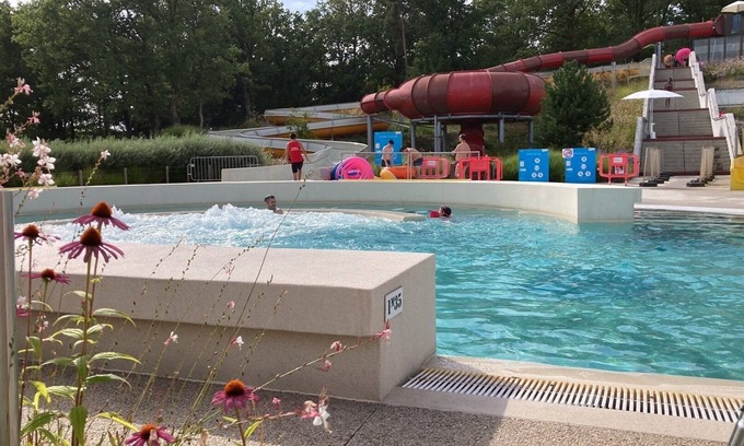 Compreignac Apartment | Apt Indépendant Mauve /terrasse /parking/5 km des Activités du lac de ST Pardoux