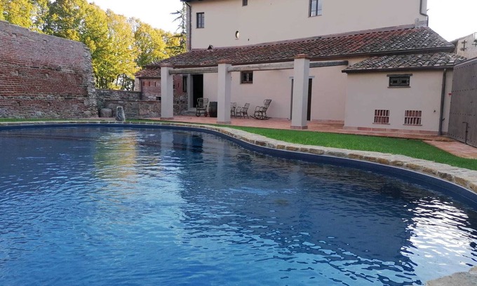 Vicopisano Apartment | Apt. LA TORRE - "Manor of Brunelleschi" Medieval Apartments Resort