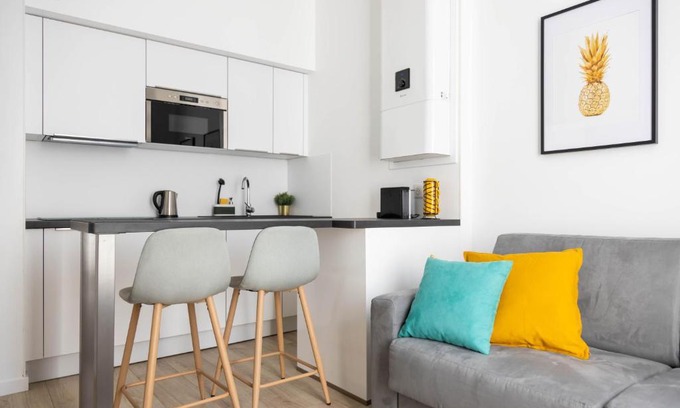 Evian-les-Bains Apartment | Apt rénové à 2 min à pied du lac - Wifi gratuit
