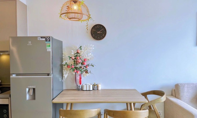 Thang Tam Condo | Apt TheSong 1Br corner job ,nice view, lake