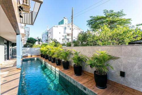 Jurere Apartment | Apt w/swimming pool 6min from Jurerê beach JPR217