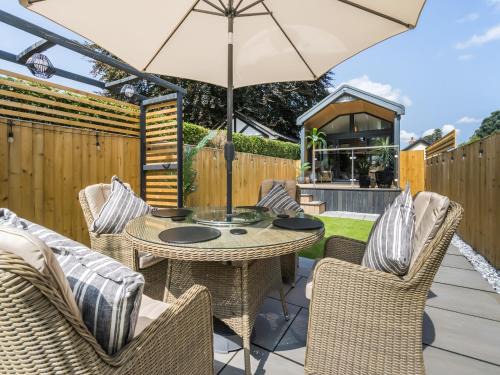 Chirk House | Aqueduct Hideaway