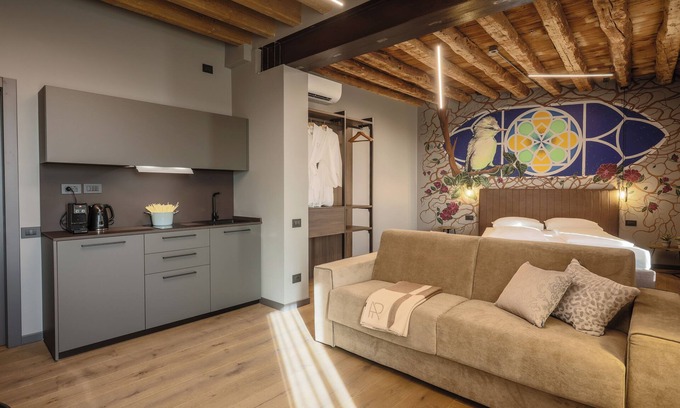 Stazione Apartment | AR Suites&Art