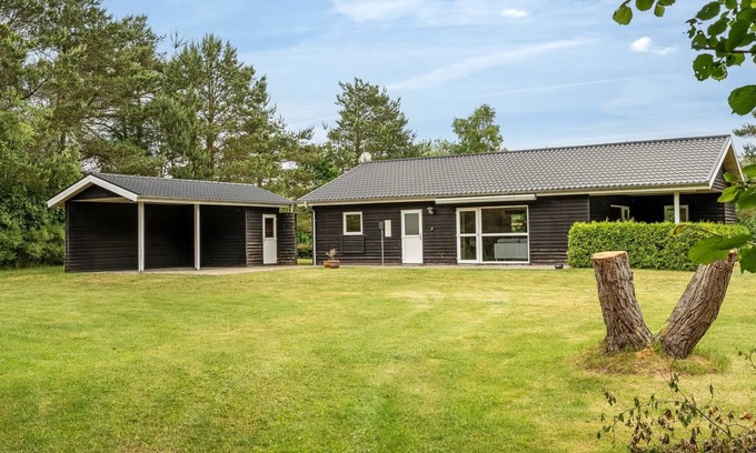 Nordost House | "Ara" - 1.4km from the sea by Interhome