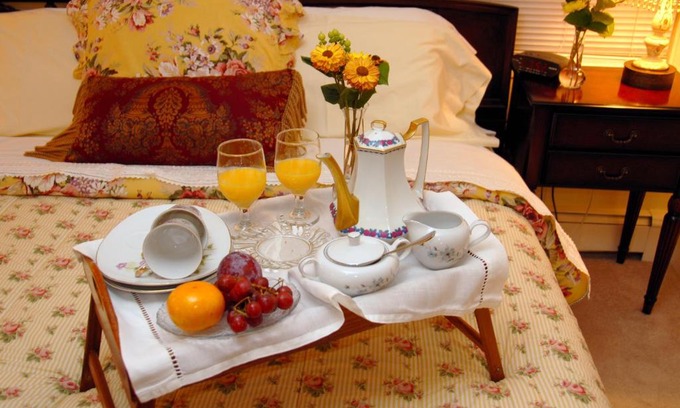 East Marion Bed & Breakfast | Arbor View House Bed and Breakfast