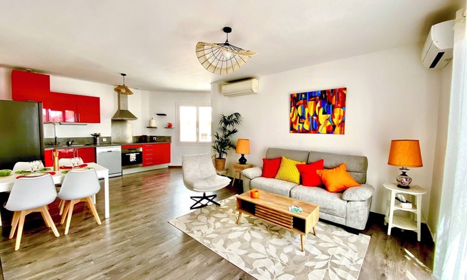 Hyeres City Centre Apartment | ARC EN CIEL - Spacious and stylish downtown!