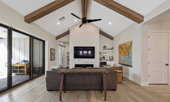 Arcadia House | Arcadia Luxe Gorgeous Home W/Heated Pool & Spa